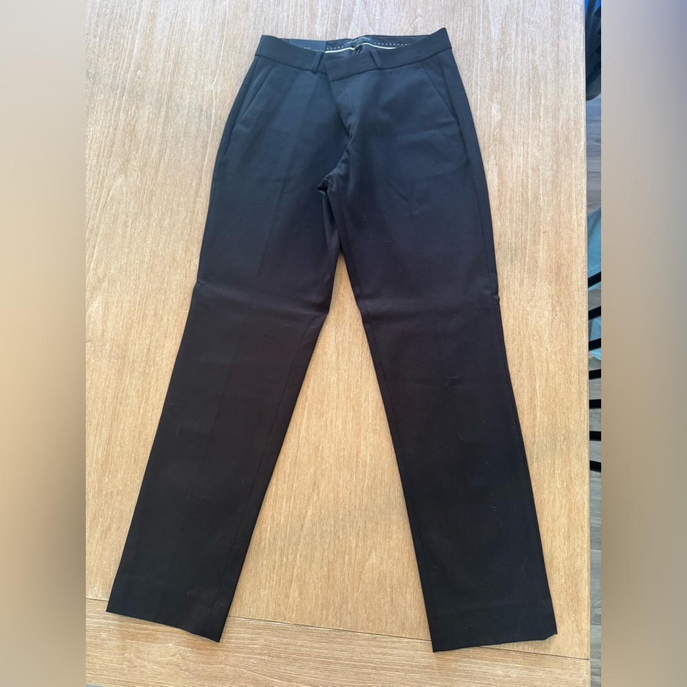 Banana republic NWT Avery pant size 4 Long